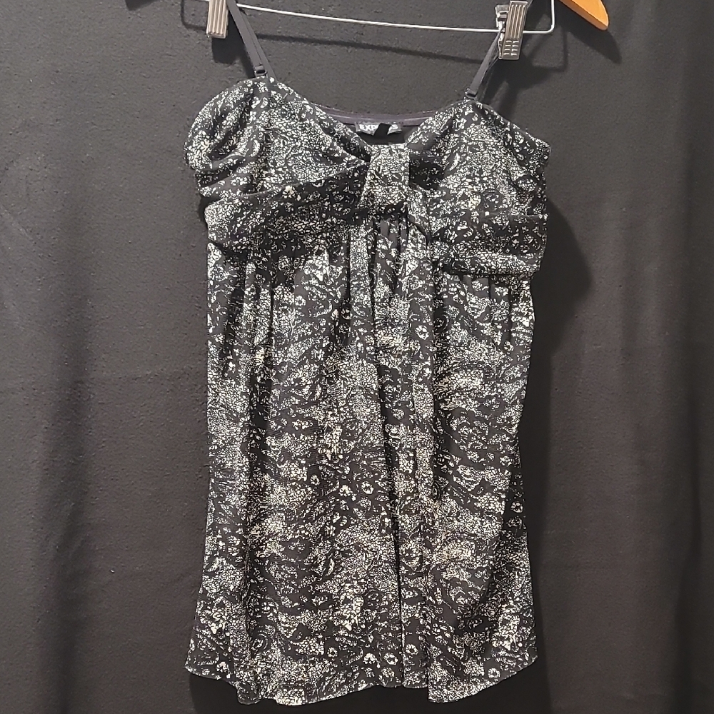 Express Black and White Floral Blouse